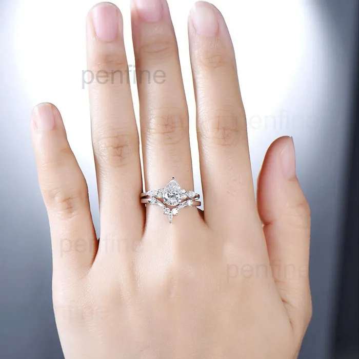 PENFINE Rings 2pcs Pear Shaped Nadia Moissanite Engagement Ring Set
