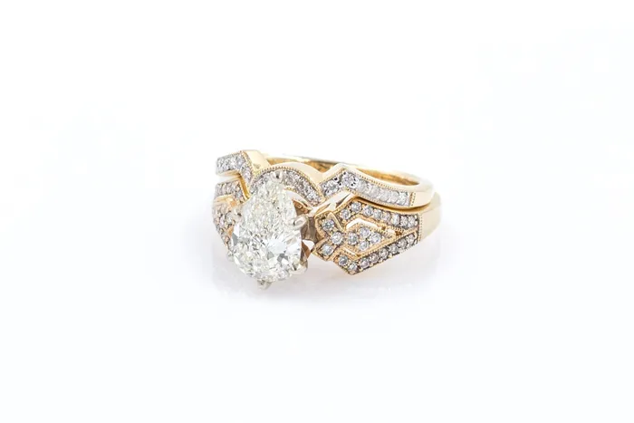 168 ct Pear Cut 212 ctw Diamond Ring Crown Jewels Coin Rings