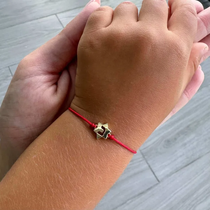 Bracelets 14K Gold Hebrew Initial Cutout Cord Baby Bracelet Izakov Diamonds Fine Jewelry
